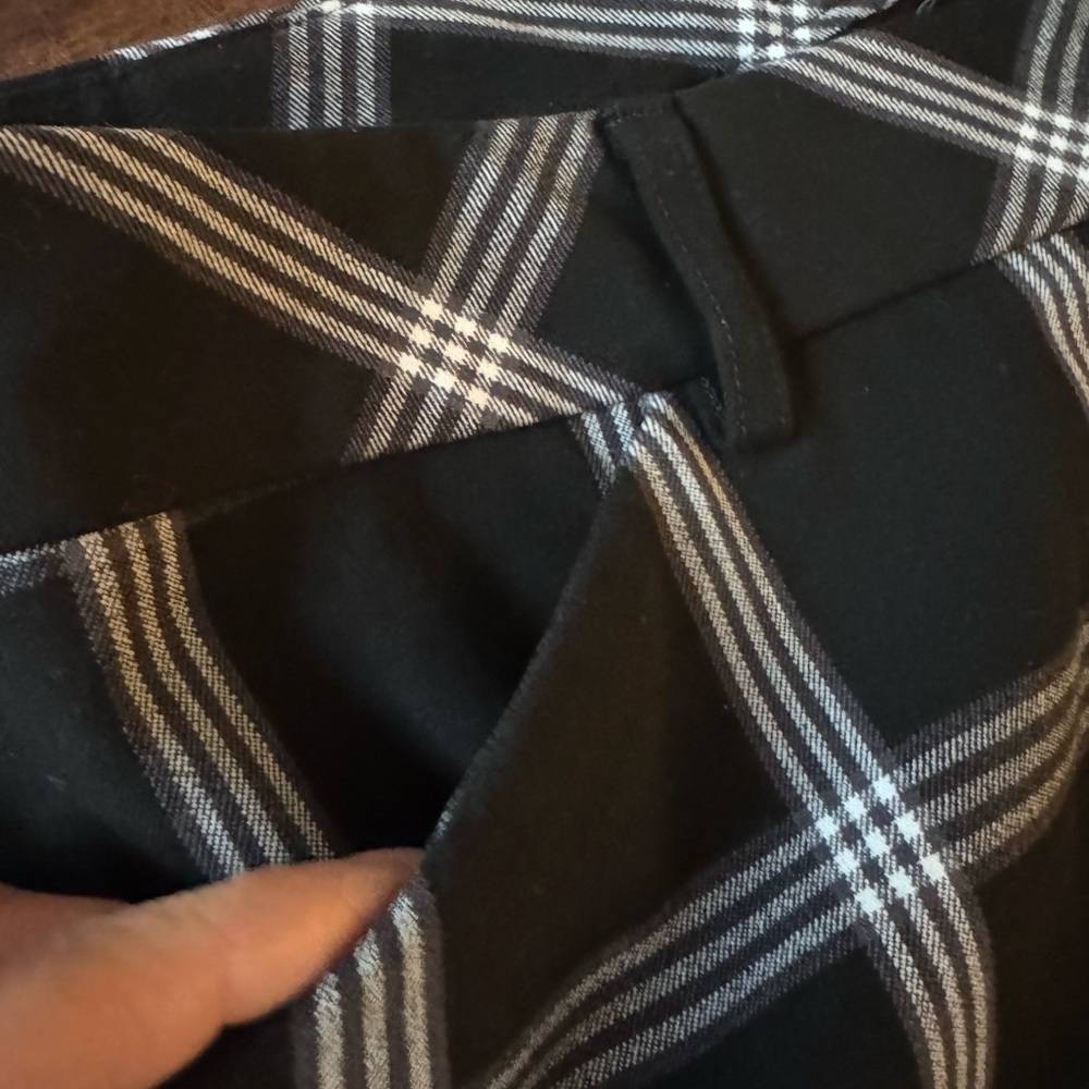 Express “Editor” Black and White Plaid Pants Slacks Size 4R - Picture 10 of 12